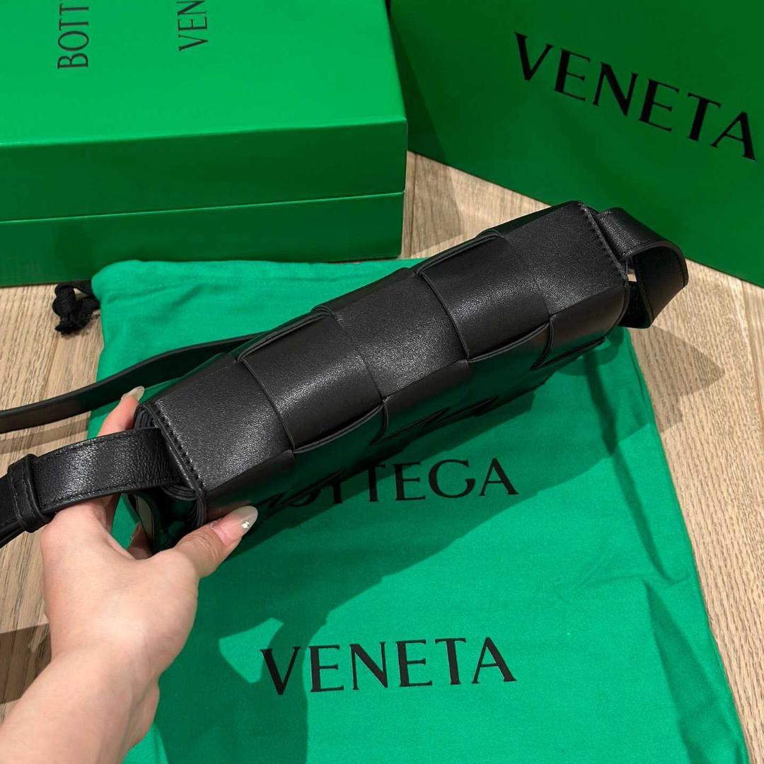 Bottega Veneta ボッテガ カセットバッグ ショルダーバッグ
