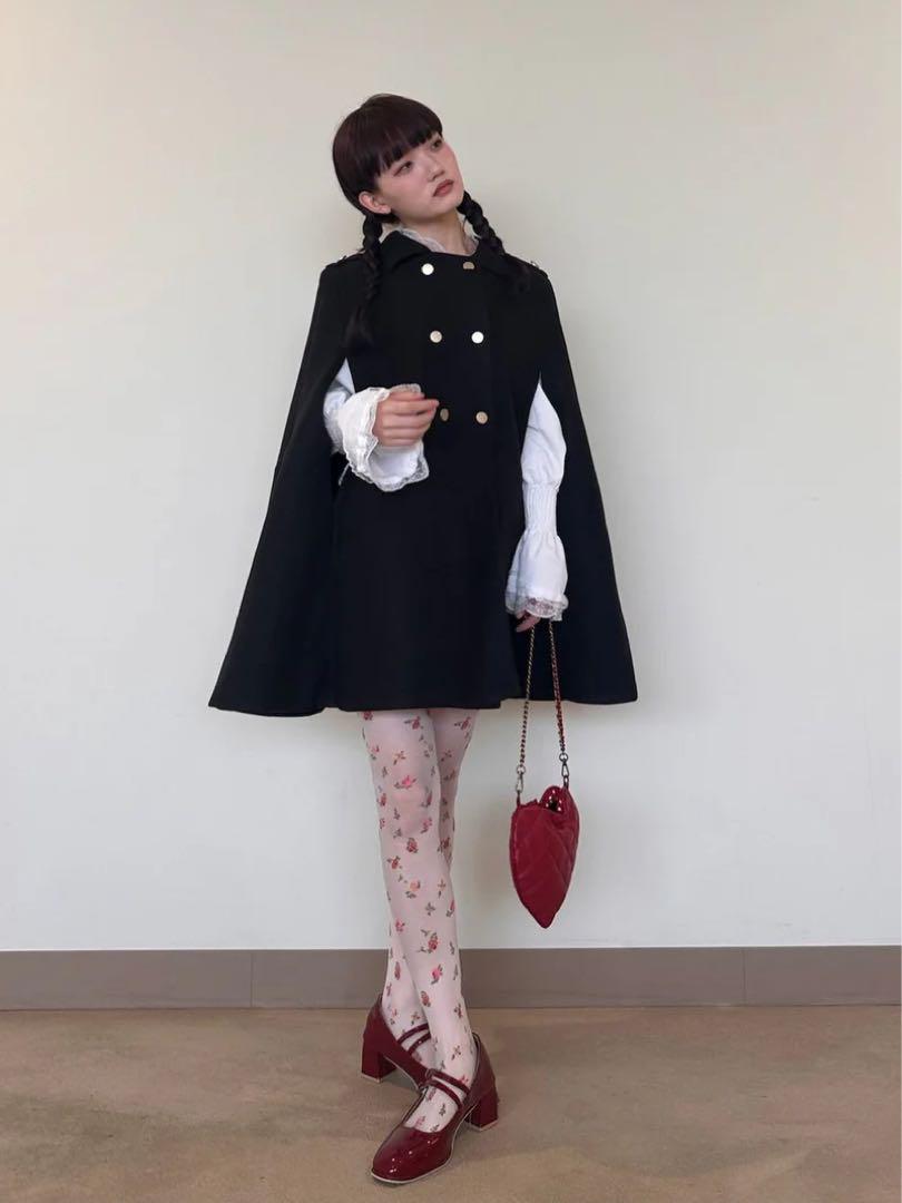 ブラック　ケープコート
