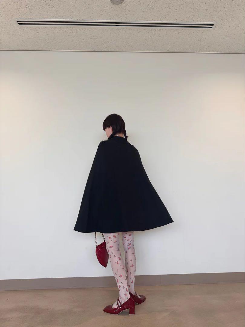 ブラック　ケープコート