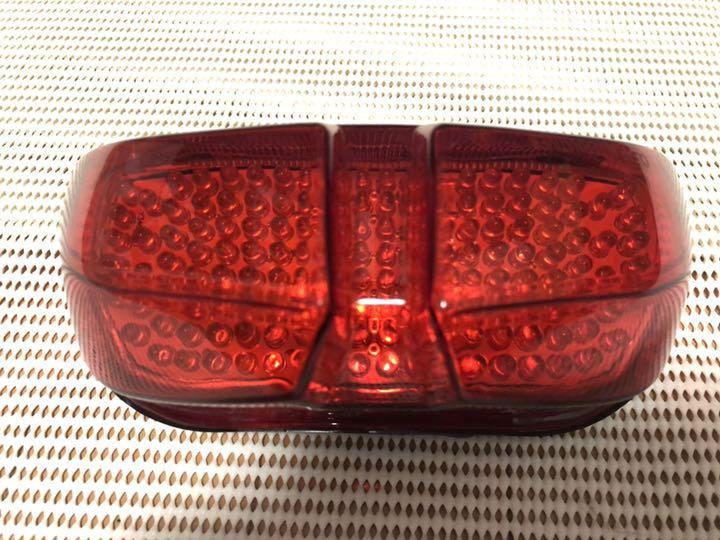 YAMAHA FAZER用LEDテールランプ MAJrU-m56586875135 FZ1 即納超激安