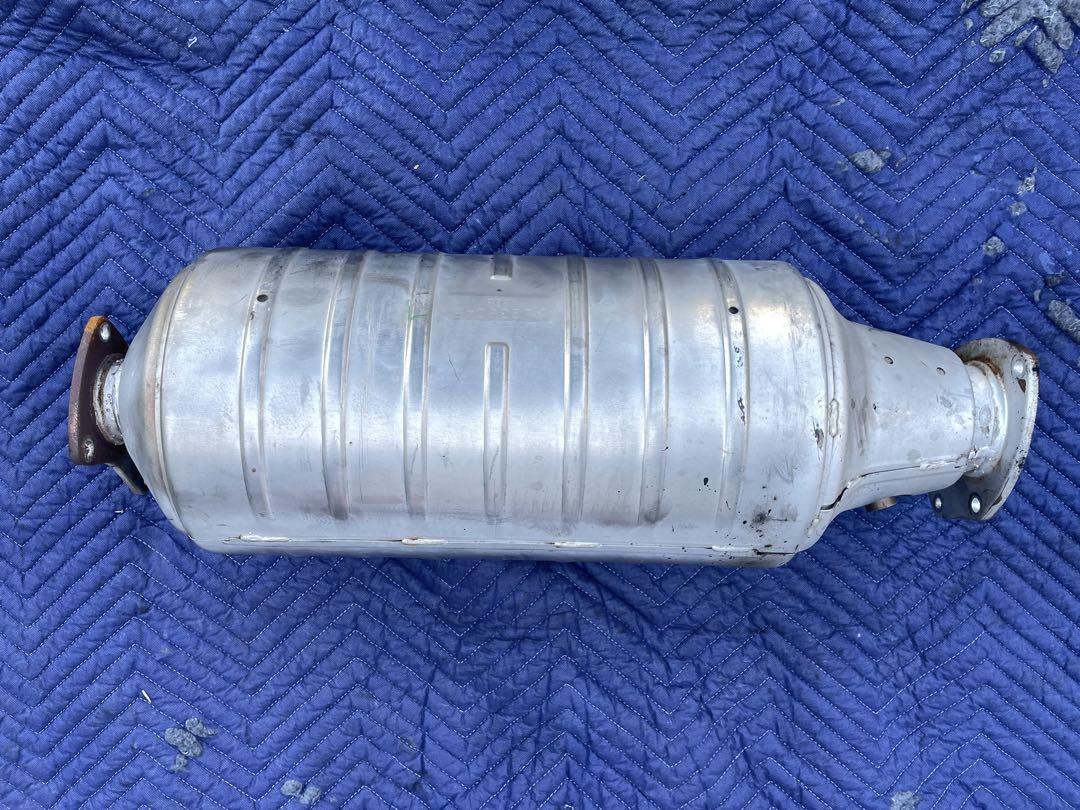 三菱ふそう　触媒　DPF ML239045 FE2＃.5＃.7＃.8＃系