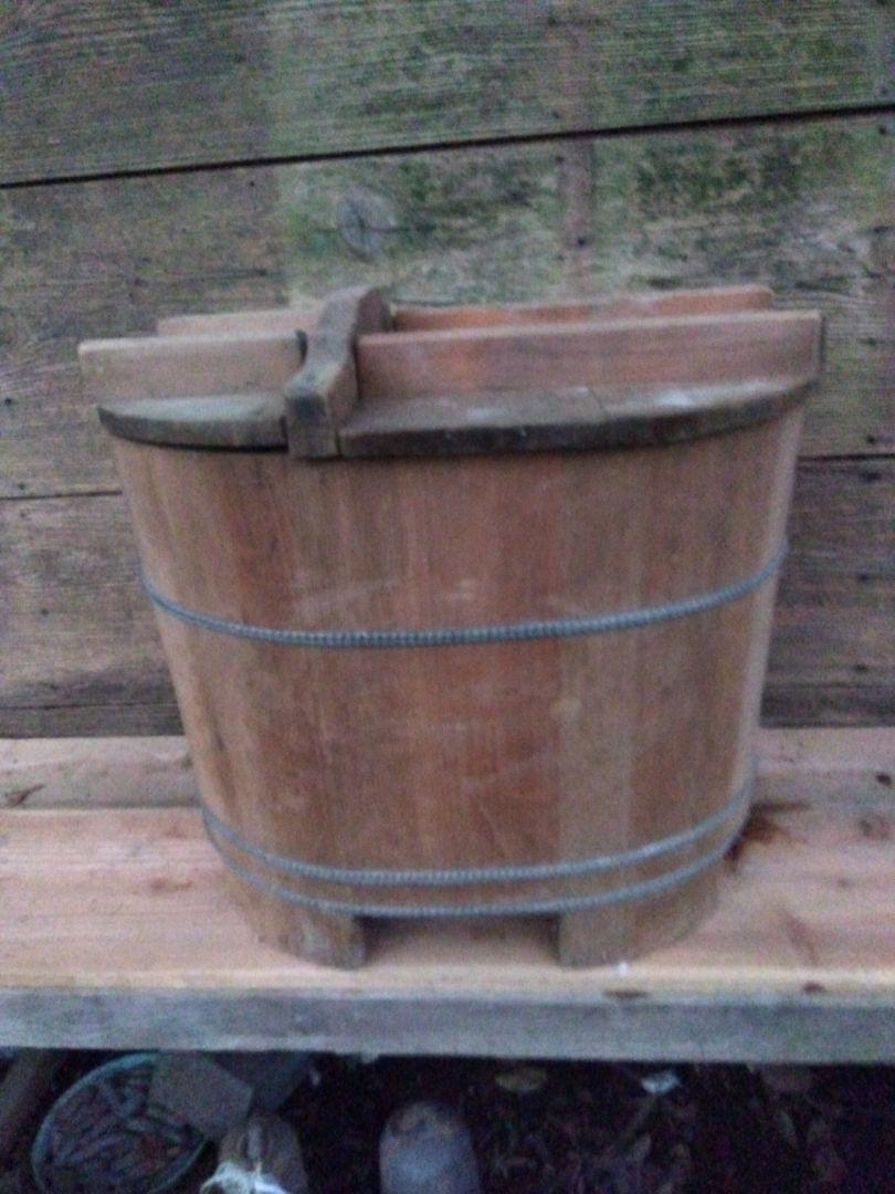 ♪昔の木製湯沸かし器