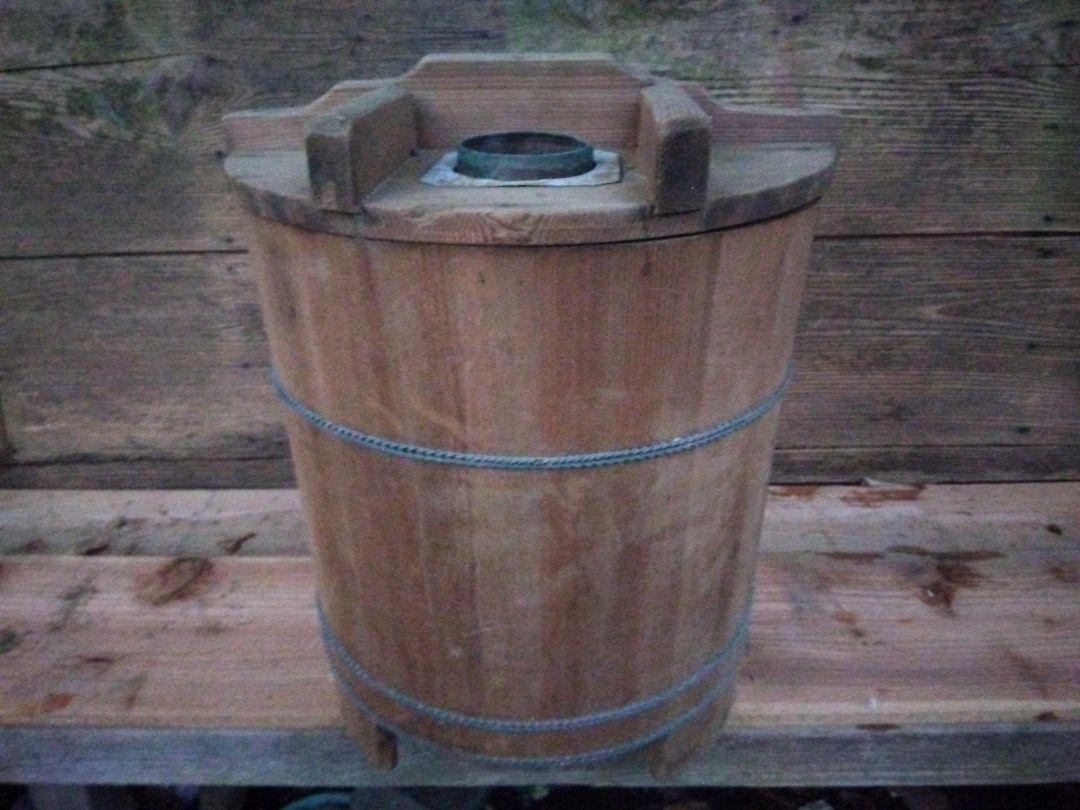 ♪昔の木製湯沸かし器