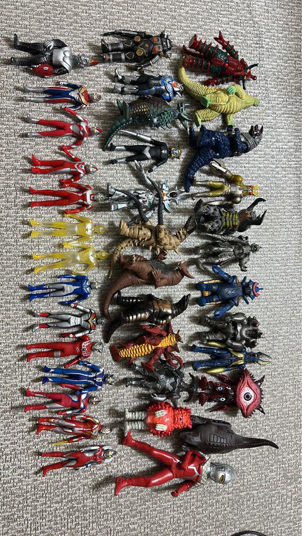 ウルトラマンソフビまとめ売り37体 - メルカリ
