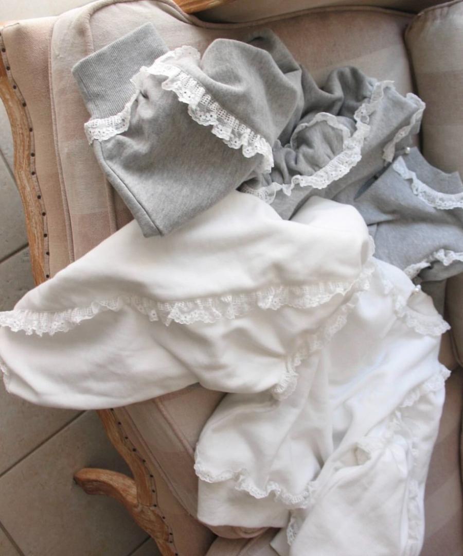 再販なし Treaturself lace frill cotton sweat