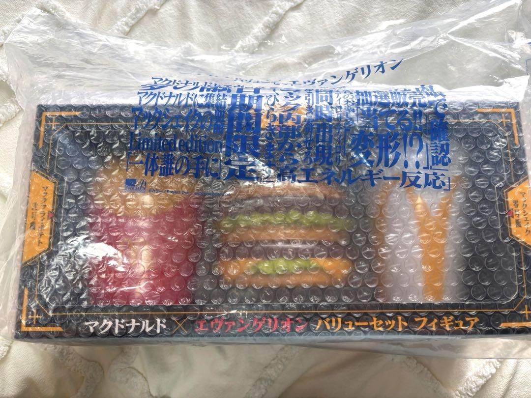 【新品未開封】エヴァマックコラボフィギュア