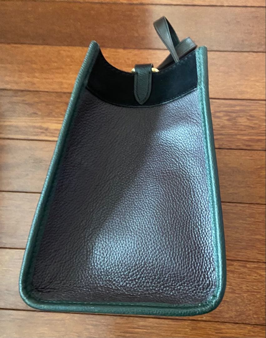 限界価格☆国内直営店購入☆美品COACH フィールドトート30