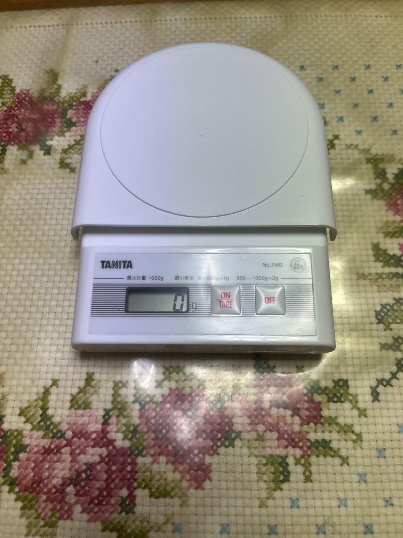 日本ミツバチ巣みつ1110g 冬越フルーティ春蜜 令和7年7月9日早朝 欅箱採蜜