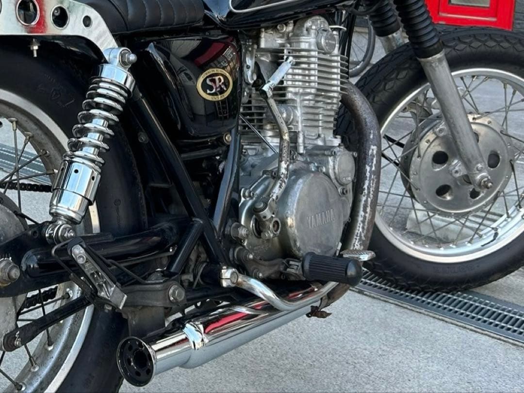 SR400 トランペット　マフラー　サイレンサー