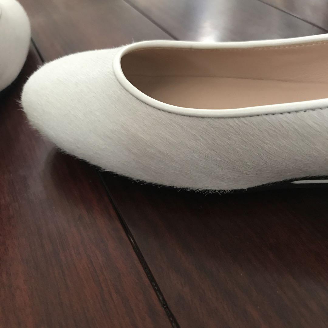 フラットシューズ