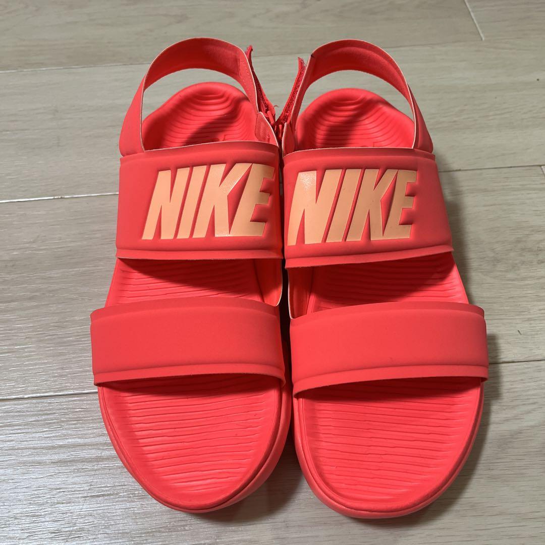 NIKE ビーチサンダル ピンク