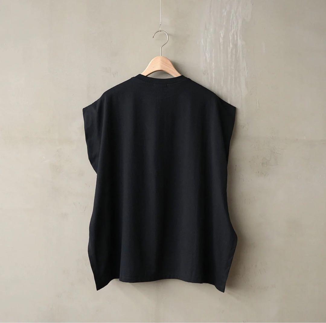 【新品＊タグ付き】MANON インタックスリーブTシャツ　ネイビー