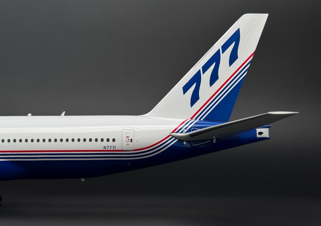 航空機・ヘリコプター InflightB777-200 1/200FIRST FLIGHT N7771