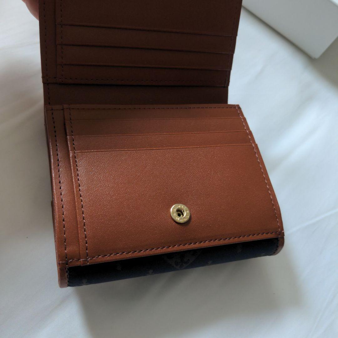 【新品！箱入り】●●russet●●三つ折り財布●ウォレット●モノグラム柄
