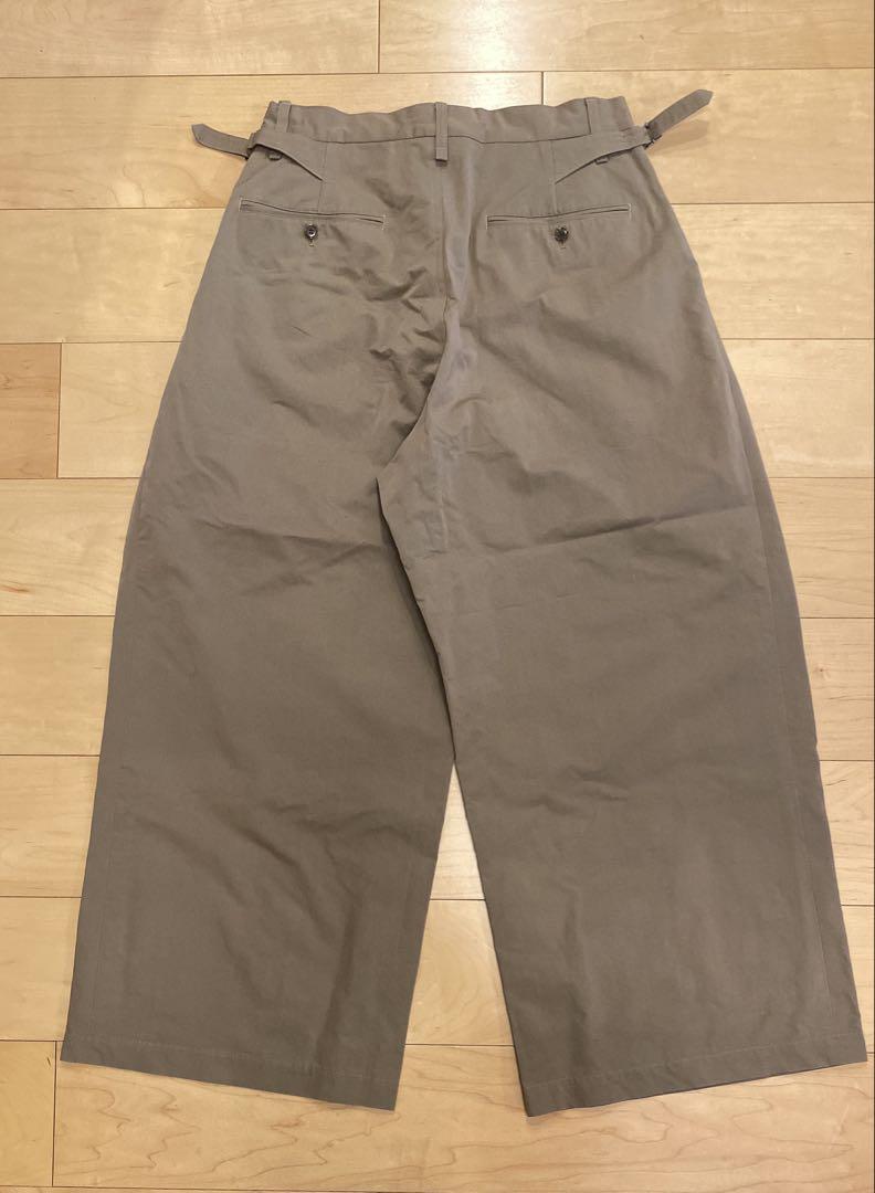 パンツ HIGH COUNT RUBBER CLOTH WIDE CHINOS(BEG)