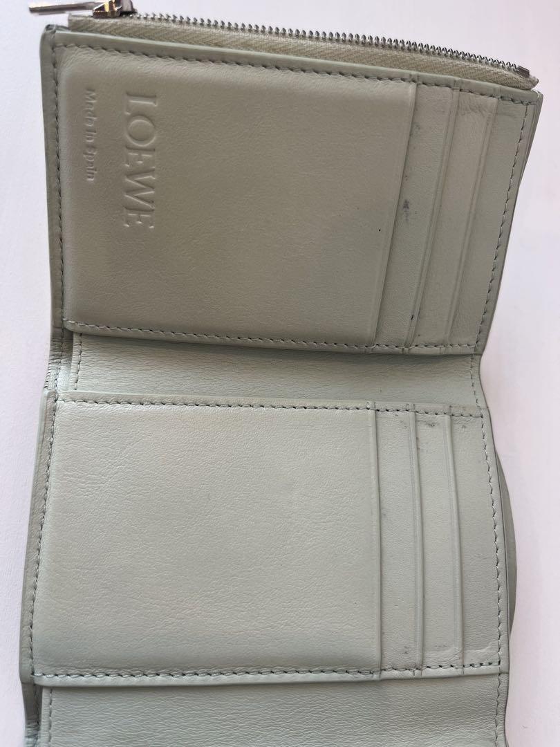 ロエベ 財布