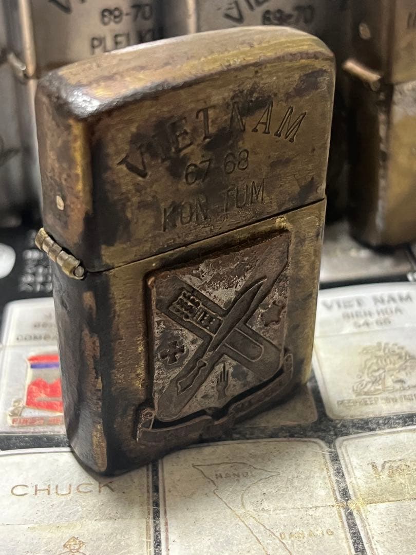【ベトナムZIPPO】本物 1967年製ベトナムジッポー「第2歩兵連隊」コブラ