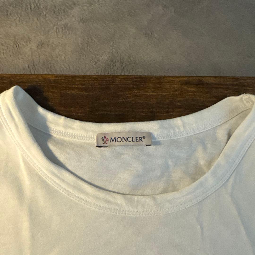 MONCLER ホワイト ロゴ Tシャツ