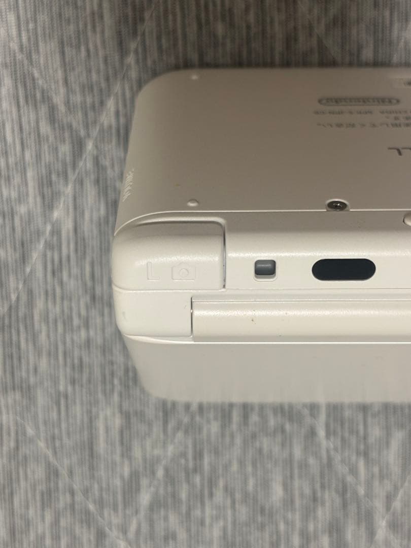 ホワイト目立った傷や汚れなし