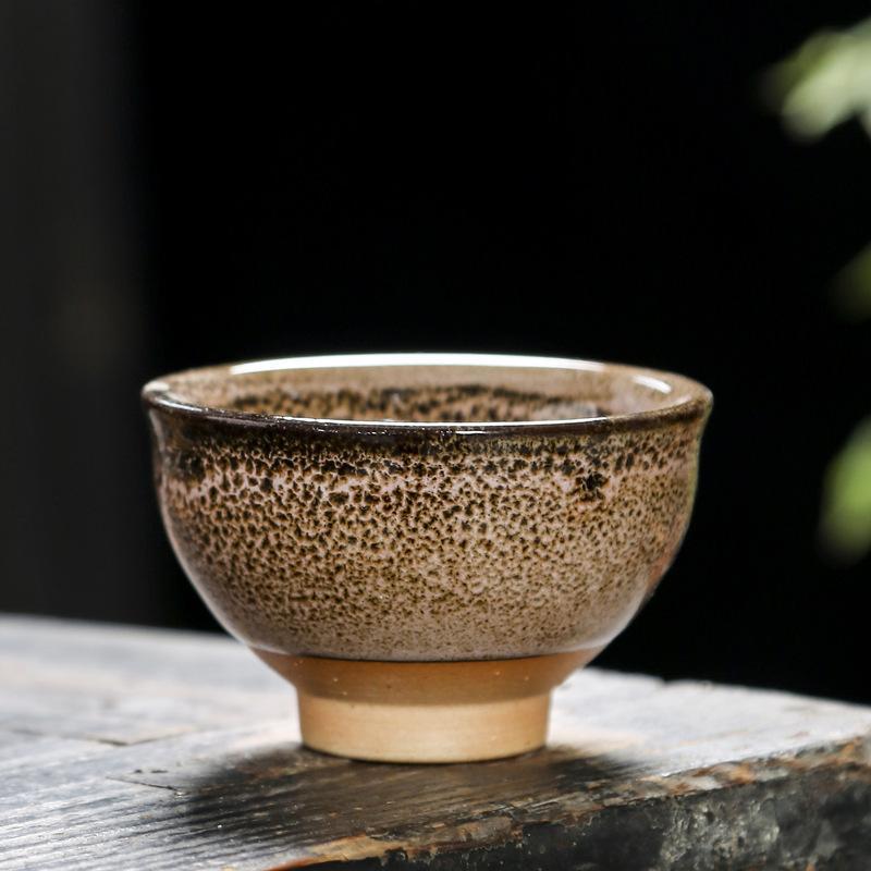 茶色 陶器 湯飲み 丸型