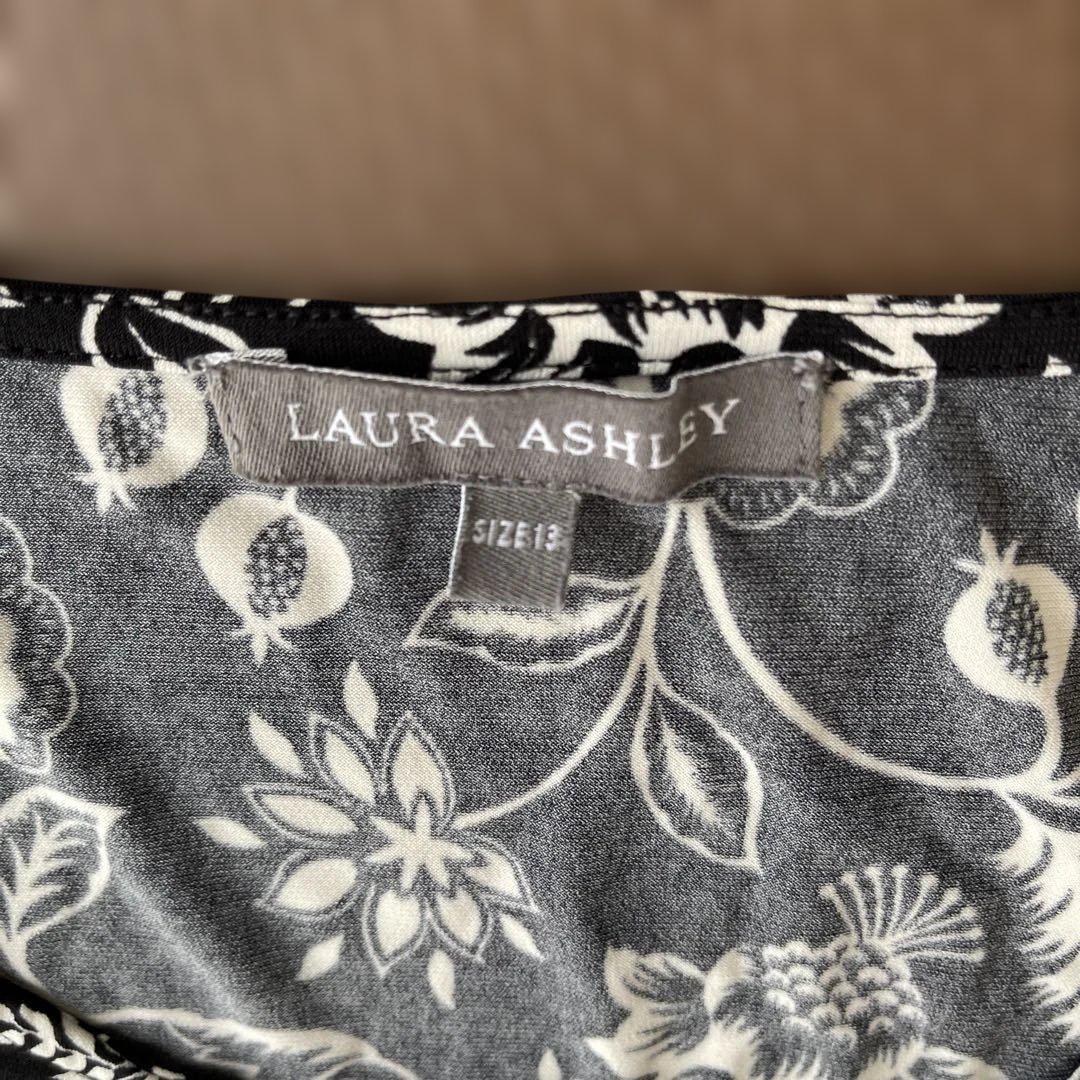 LAURA ASHLEY ローラアシュレイ　ワンピース