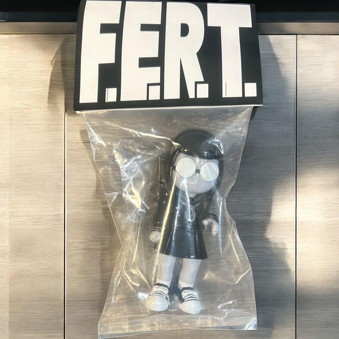 FAR EAST RIOT TOY やよいちゃん モノクロ - メルカリ