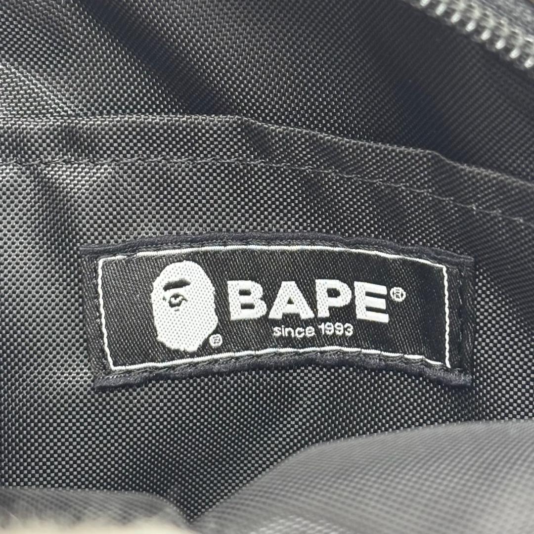 美品 A BATHING APE HEAD MINI BAG ブラウン メンズ