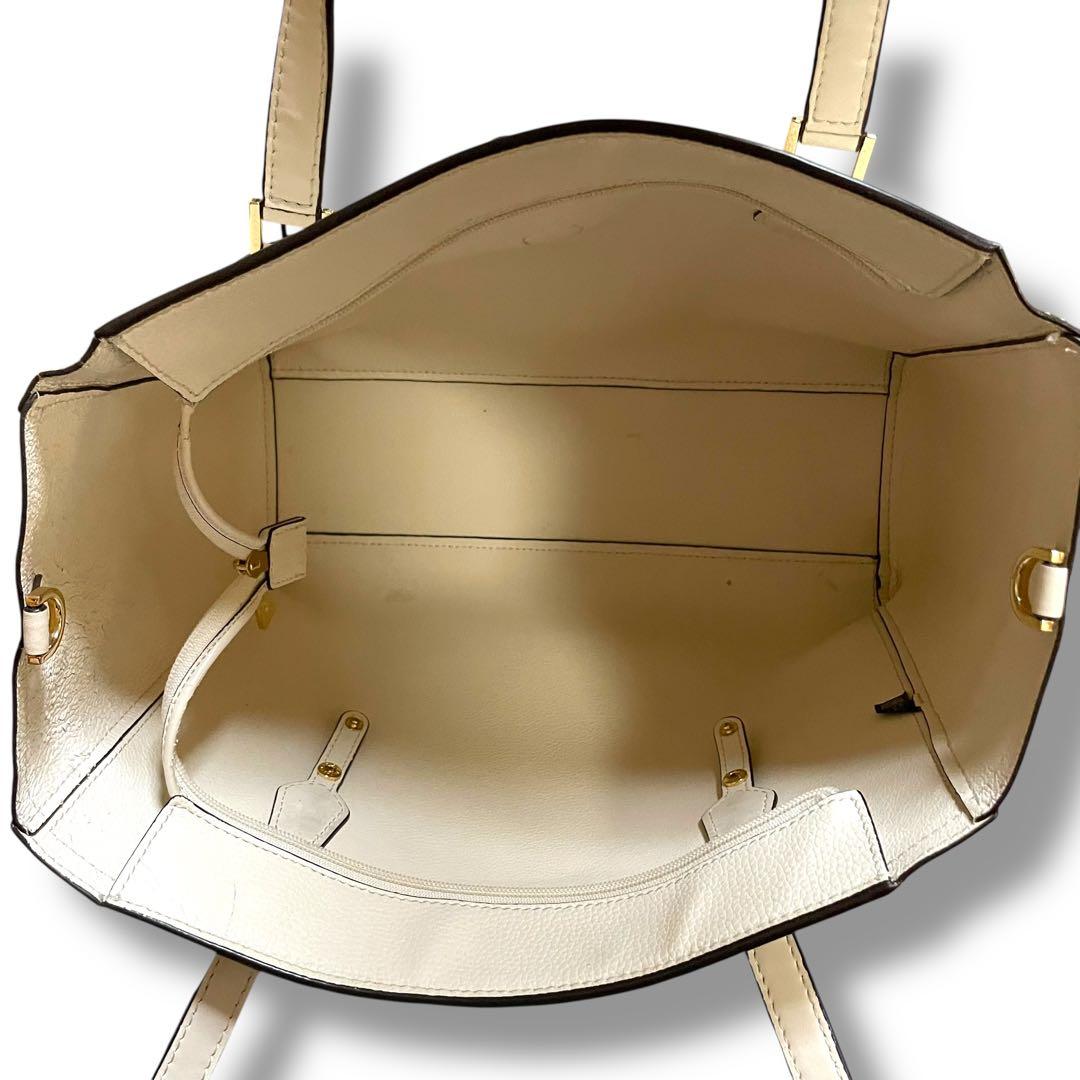 マイケルコース　トートバッグ　レザー　シボ革　白系　アイボリー