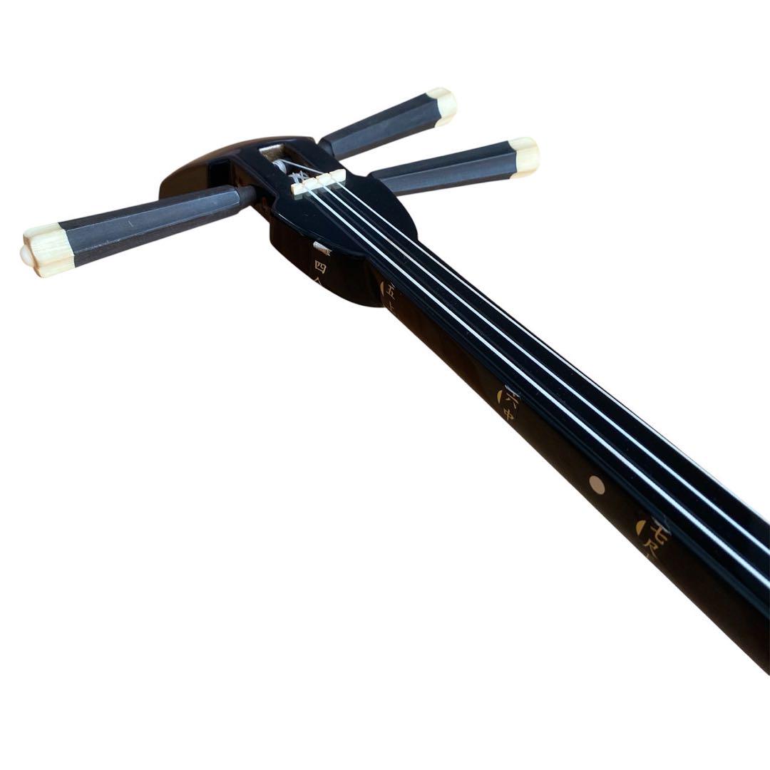 【美品】沖縄三線 三味線 人工革　合皮 ヘビ柄　ハードケース付 民族楽器 弦楽器 美品】沖縄三線 三味線 人工革 合皮 ヘビ柄 ハードケース付 民族