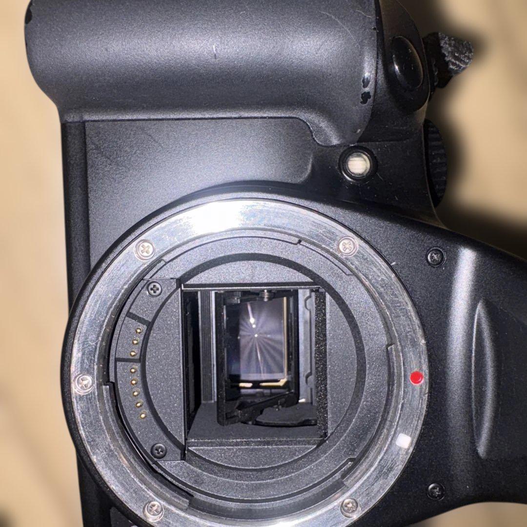 Canon EOS 1000D デジタル一眼レフカメラ
