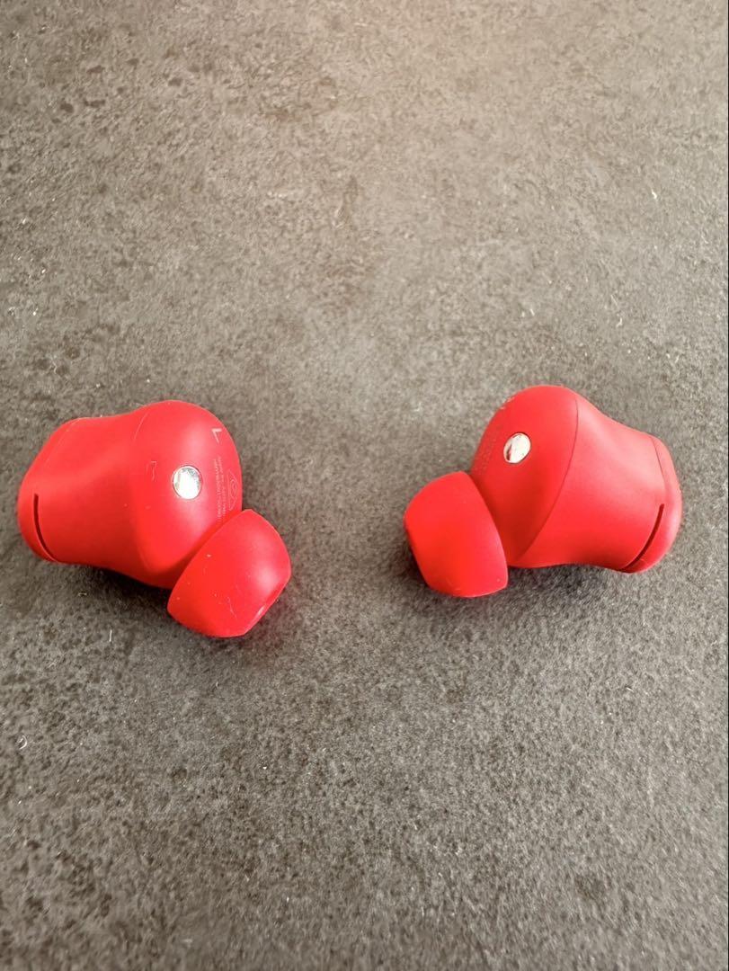 Beats Solo Buds レッド　イヤホン