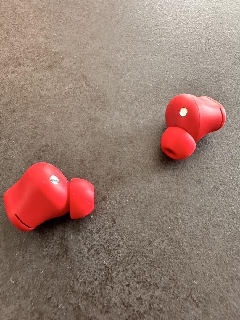 Beats Solo Buds レッド　イヤホン