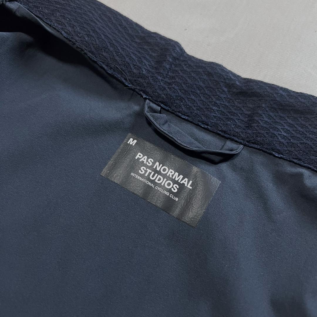 新品 パスノーマルスタジオ メカニズム ストウ アウェイ ジャケット Mサイズ Pas Normal Studios | Men's Mechanism Stow Away Jacket | MAGNET