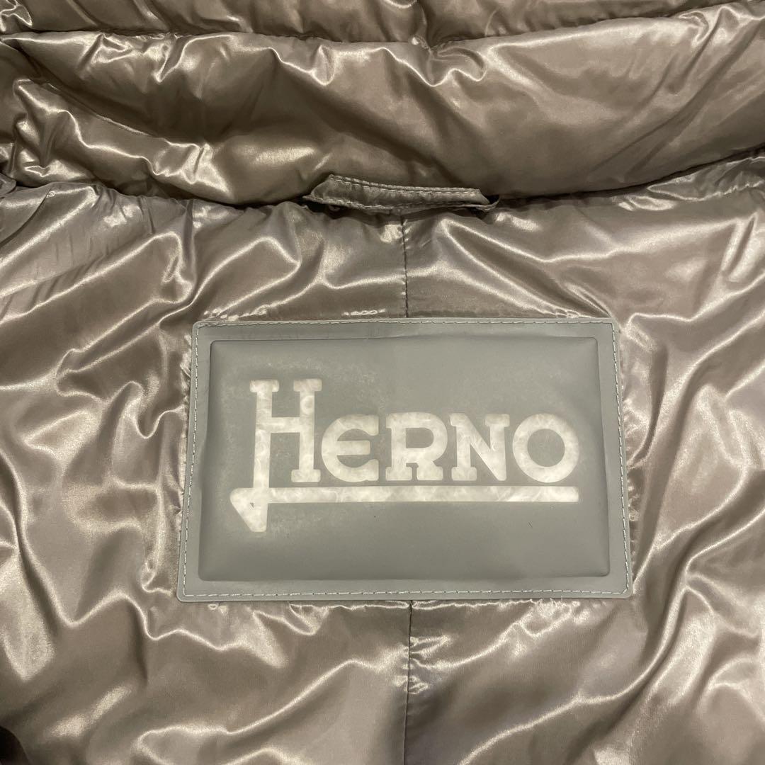 お決まりのご購入者様がございます! 新品・未使用品　HERNO ヘルノ ダウン