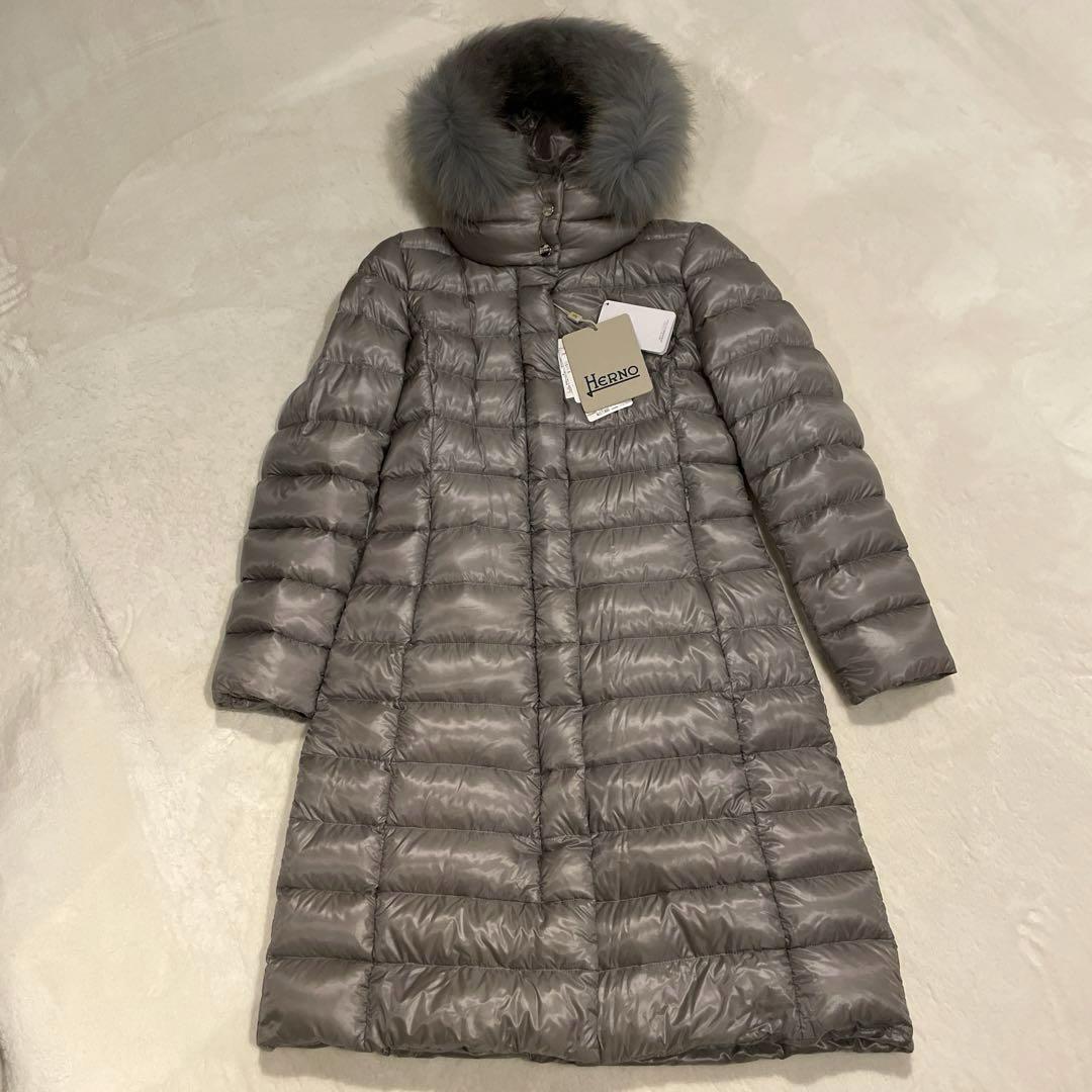 お決まりのご購入者様がございます! 新品・未使用品　HERNO ヘルノ ダウン