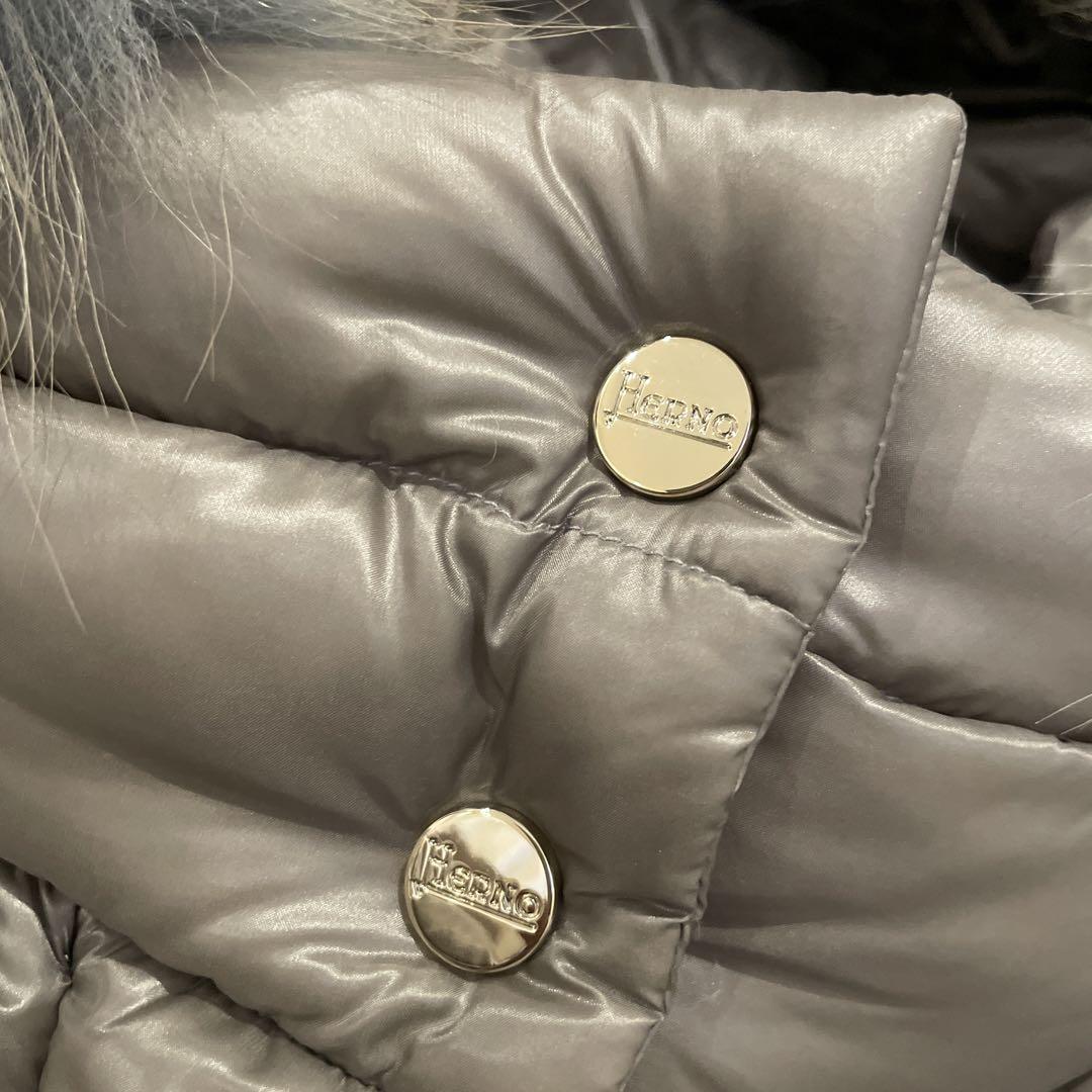 お決まりのご購入者様がございます! 新品・未使用品　HERNO ヘルノ ダウン
