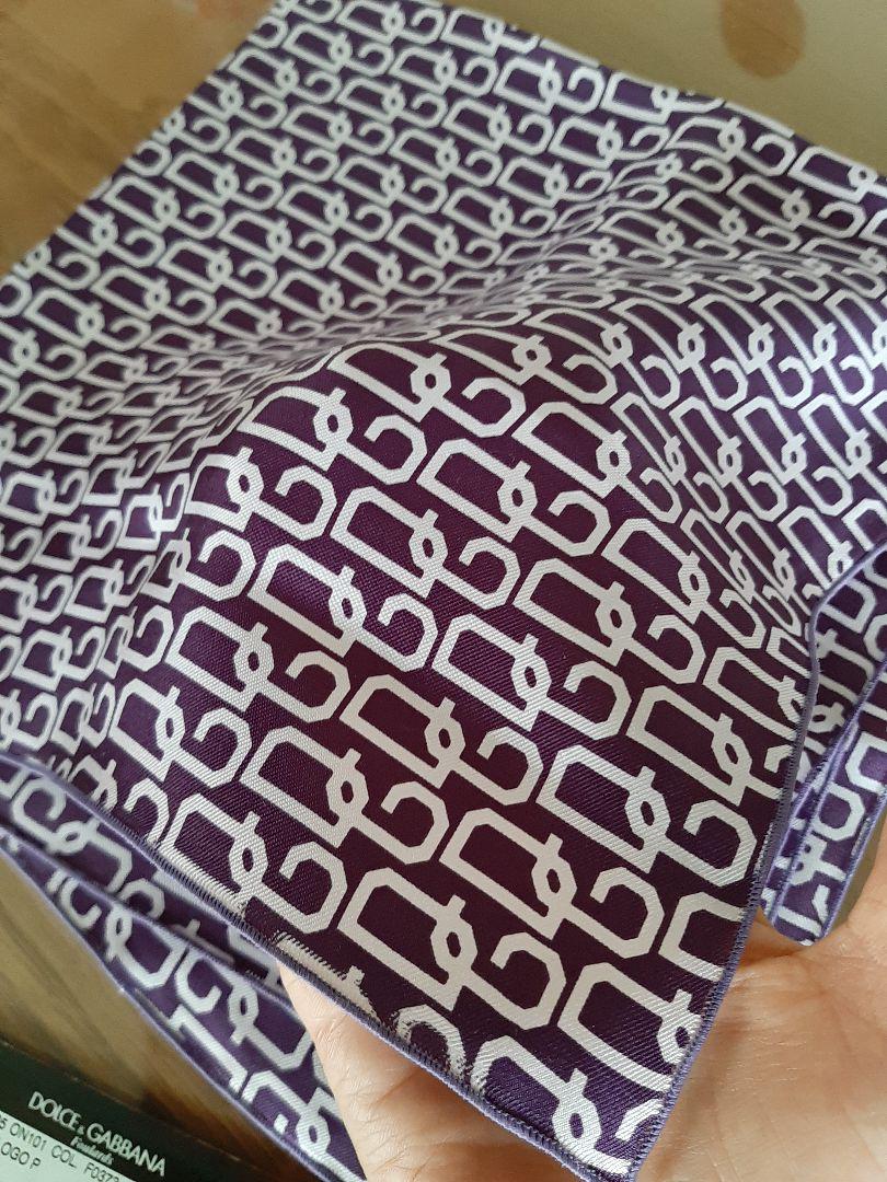 DOLCE&GABBANAシルク100%スカーフ