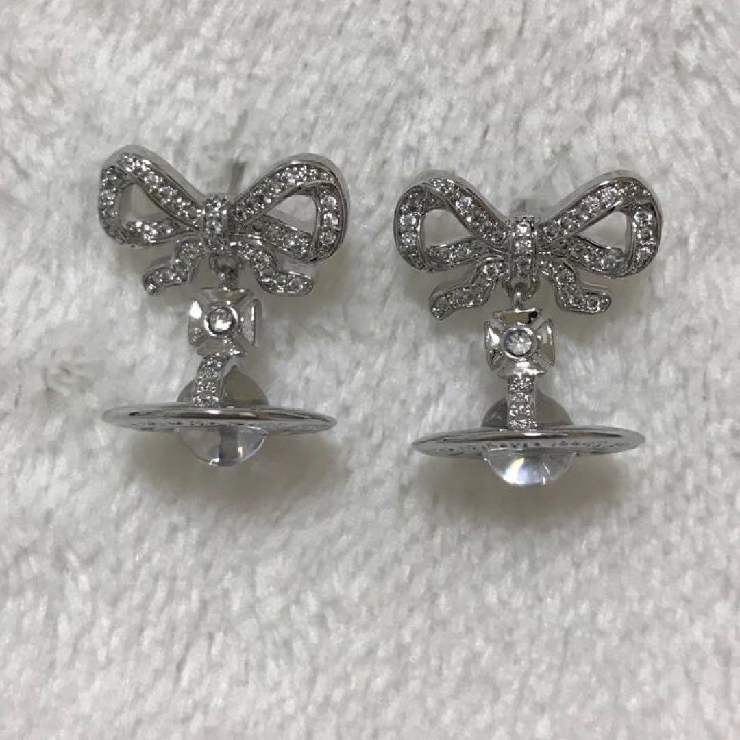 ヴィヴィアンウエストウッド　ドロップリボンオーブピアス