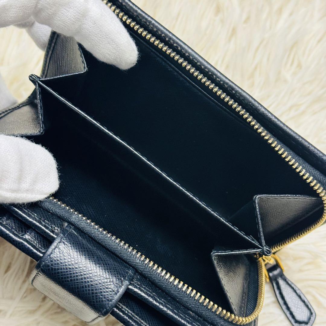 極美✨PRADA 二つ折り財布 サフィアーノレザー 三角ロゴ ブラック