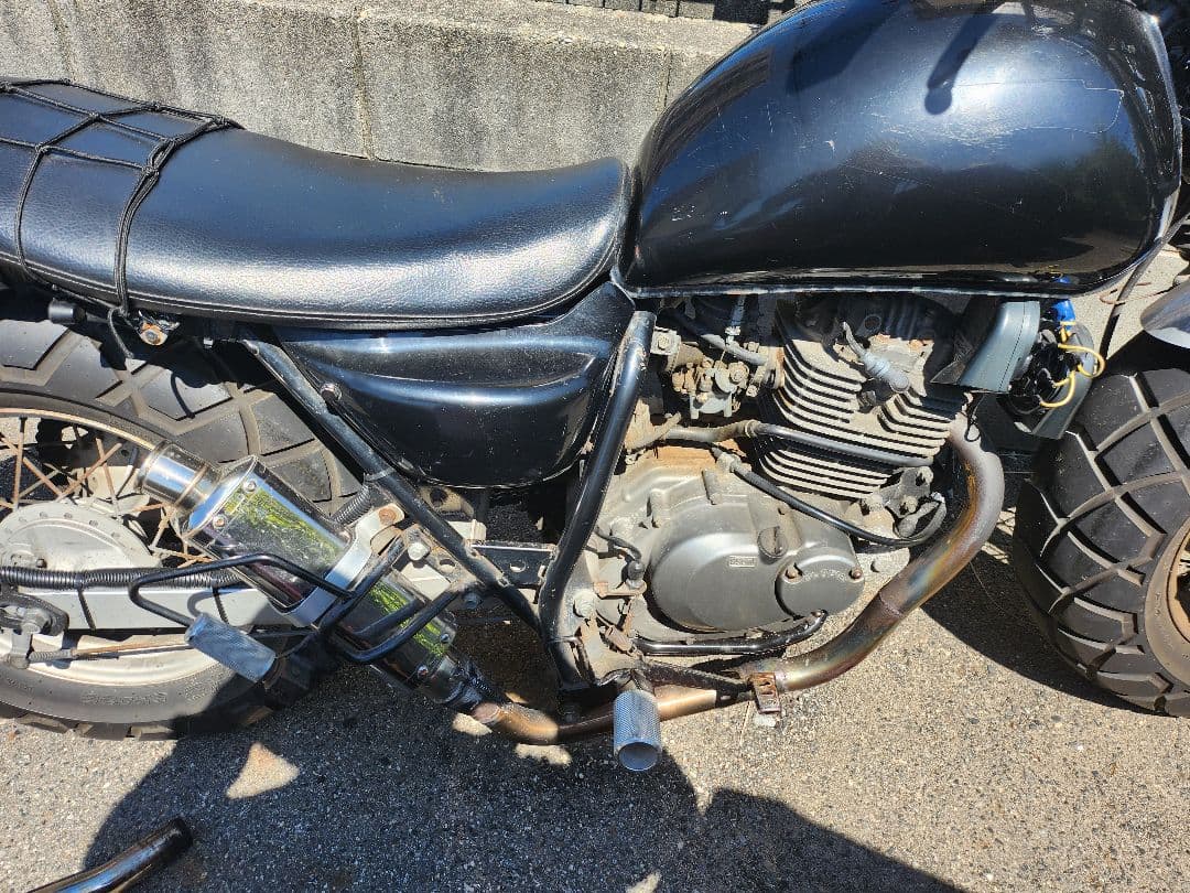 バンバン200　キャブ車　カチアゲ　マフラー