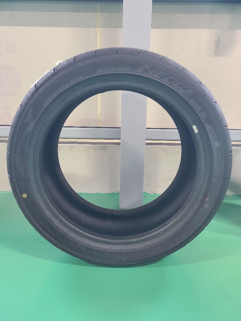 YH ADVAN NEOVA AD08R 205/45R16 83W 2本 YH ADVAN NEOVA AD08R 205/45R16 83W 2本