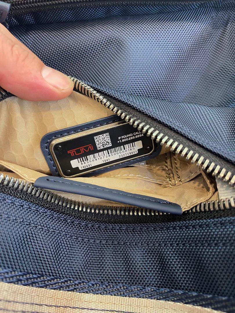 TUMI「エクスペディション」バックパック ネイビーブルー