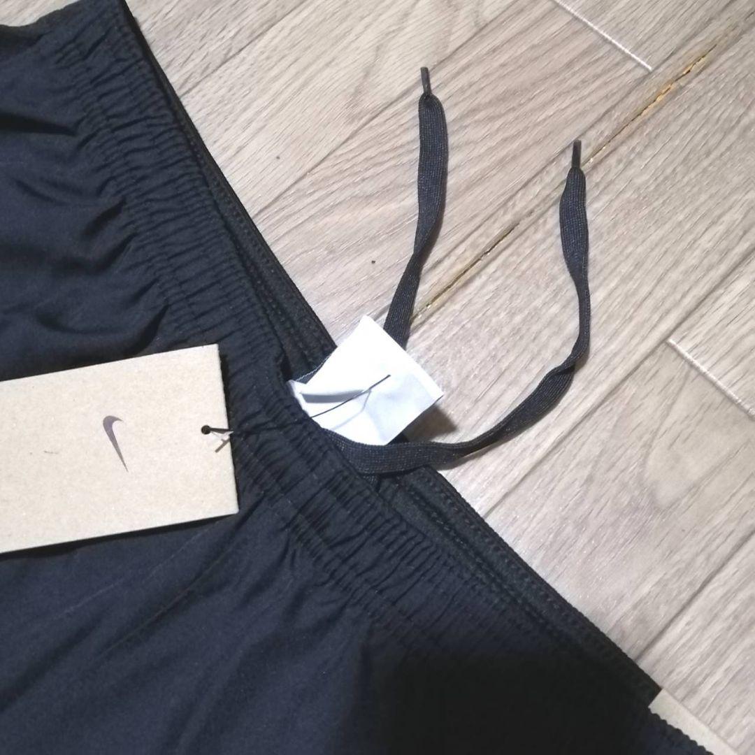 【希少残りわずか】新品　NIKE　ナイキ　メンズ　上下セット　Lサイズ　白　黒