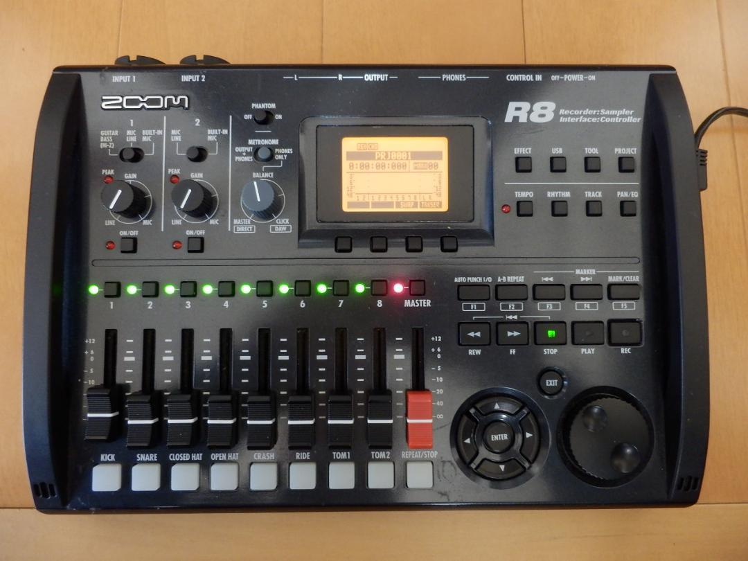 ZOOM R8 マルチトラックレコーダー　訳あり品 ZOOM (ズーム) マルチトラックレコーダー R8 -｜トレファクONLINE
