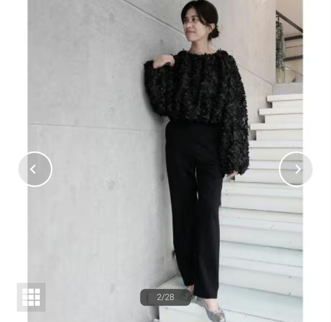 新品同様メゾンイエナフラワーブラウス 新品同様メゾンイエナフラワーブラウス