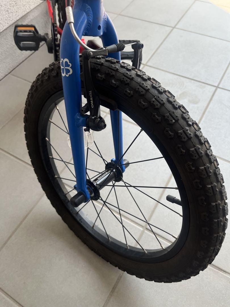 ヨツバサイクル　18インチ　ヒーローレッド