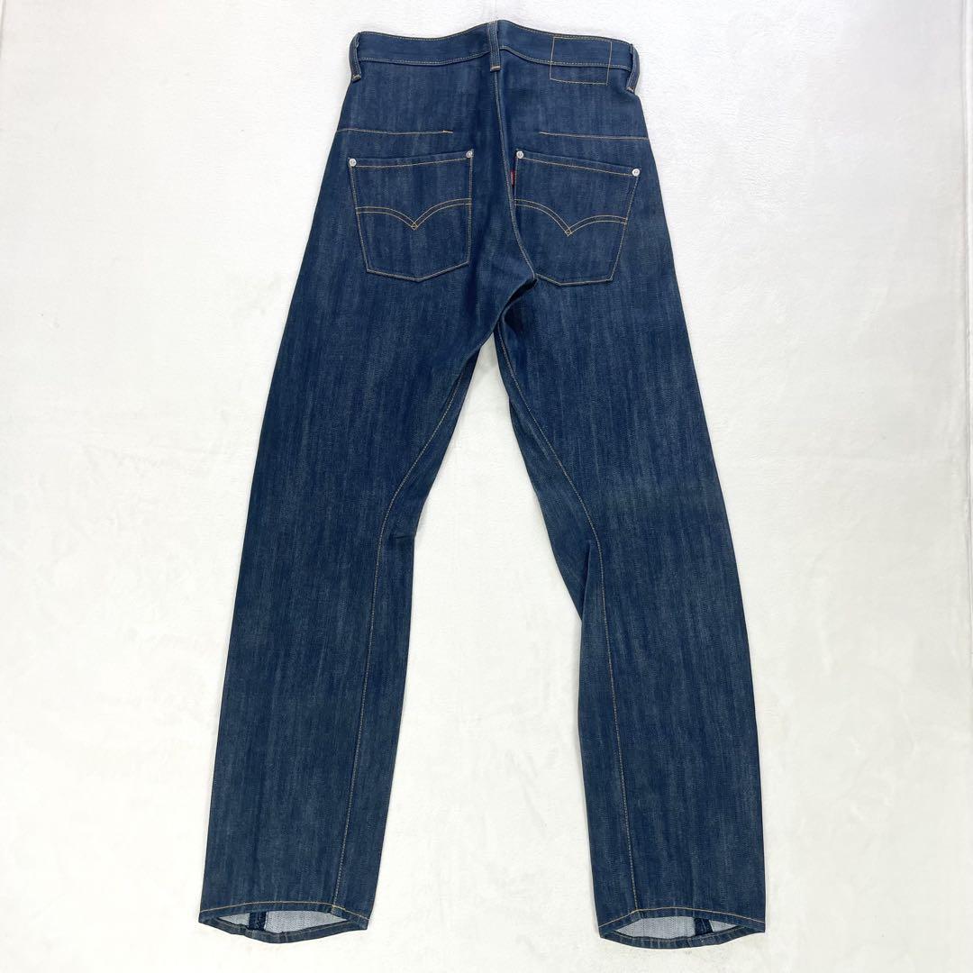 00年リーバイス エンジニアードジーンズ ルーズ 立体裁断デニム W30 リーバイス エンジニアードジーンズ【ルーズ】☆Levi's