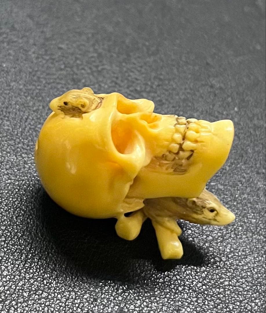 激レア！骸骨根付け 鼠 骨製 スカル 髑髏 時代物 アンティーク 古山 ボーン 激レア！骸骨根付け 鼠 骨製 スカル 髑髏 時代物 アンティーク