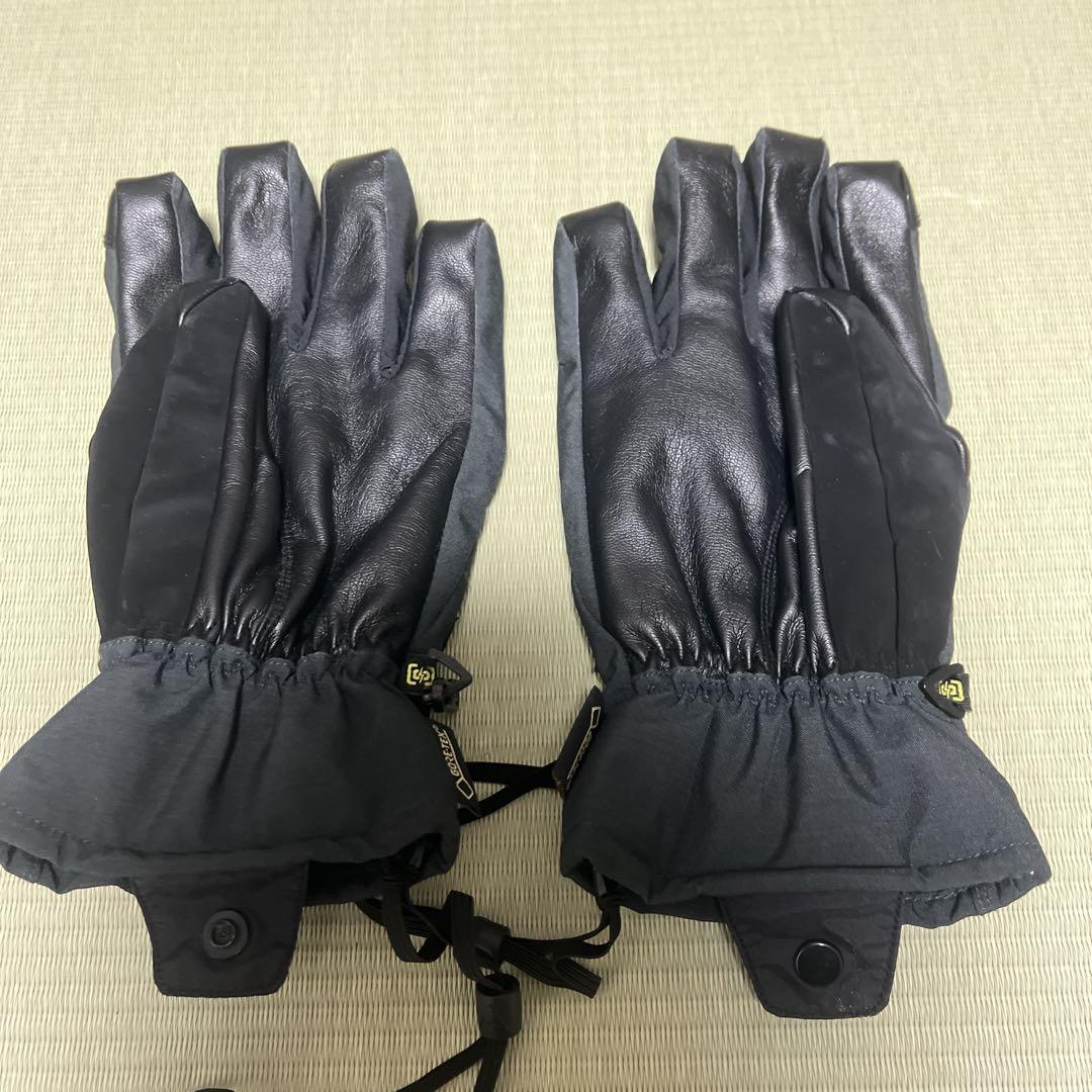 極美品！！バートン　グローブ　ゴアテックス