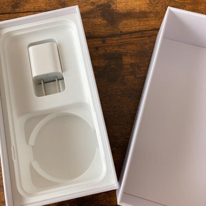 最終値下げ iphone 8 Silver 64 GB SIMフリー zWMcw-m56809942357 通販爆買い